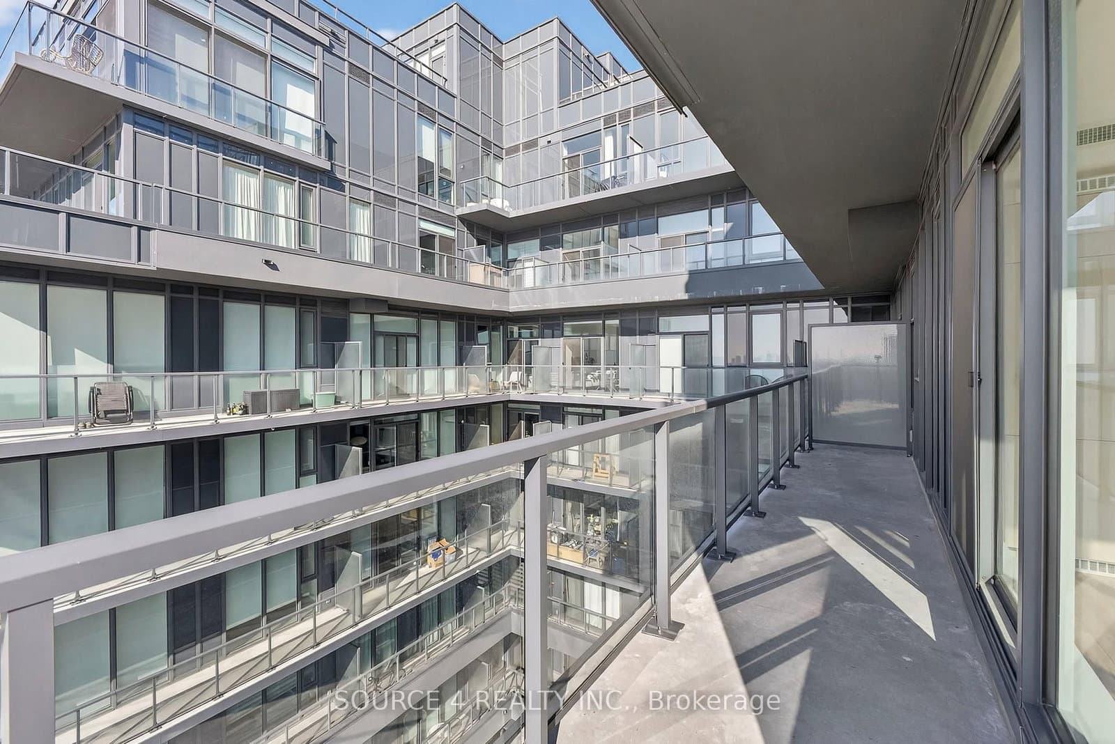 500 Dupont Street, Unit 717 thumbnail 23