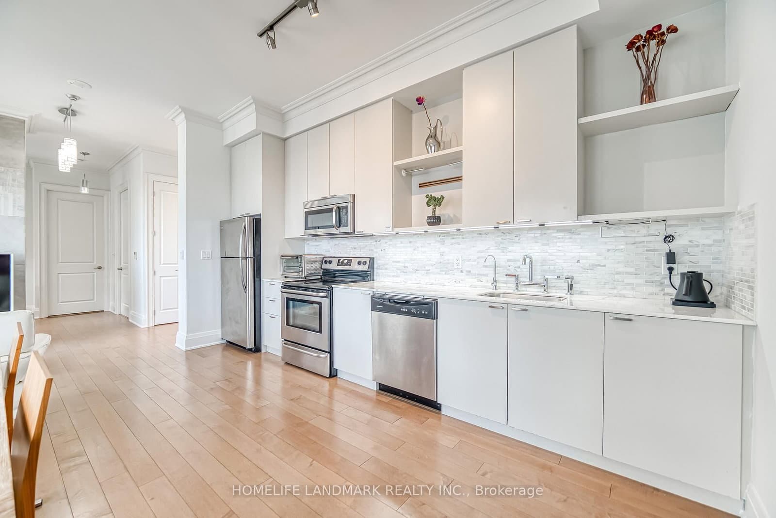 35 Hayden Street, Unit 2701 thumbnail 13