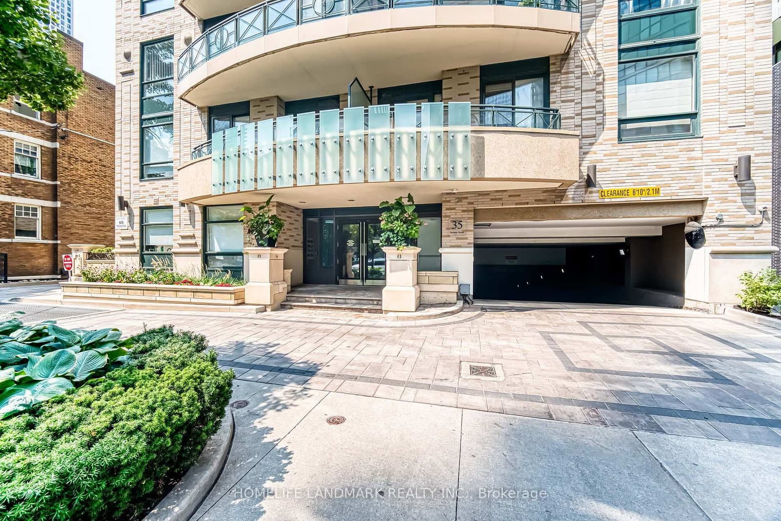35 Hayden Street, Unit 2701 thumbnail 3
