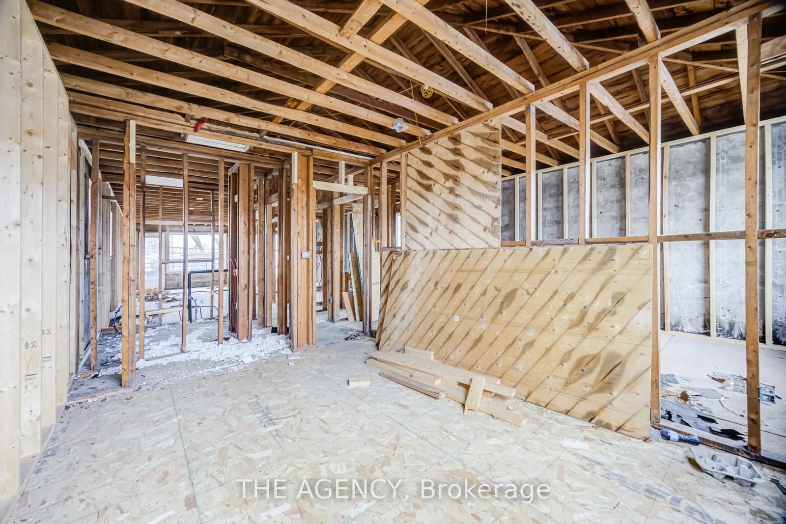 374 Atlas Avenue thumbnail 23