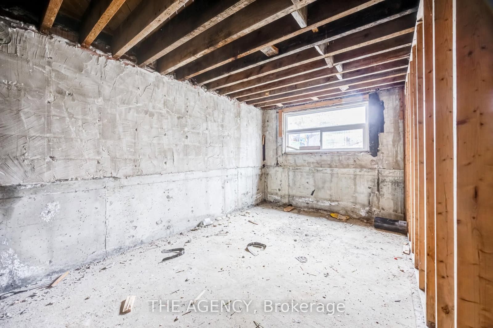 374 Atlas Avenue thumbnail 26