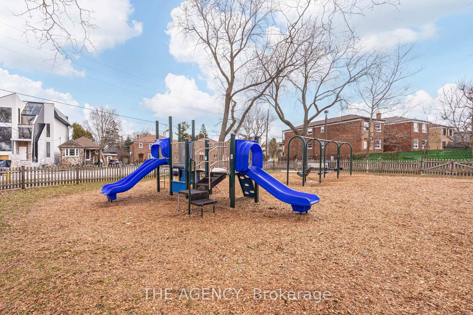 374 Atlas Avenue thumbnail 33