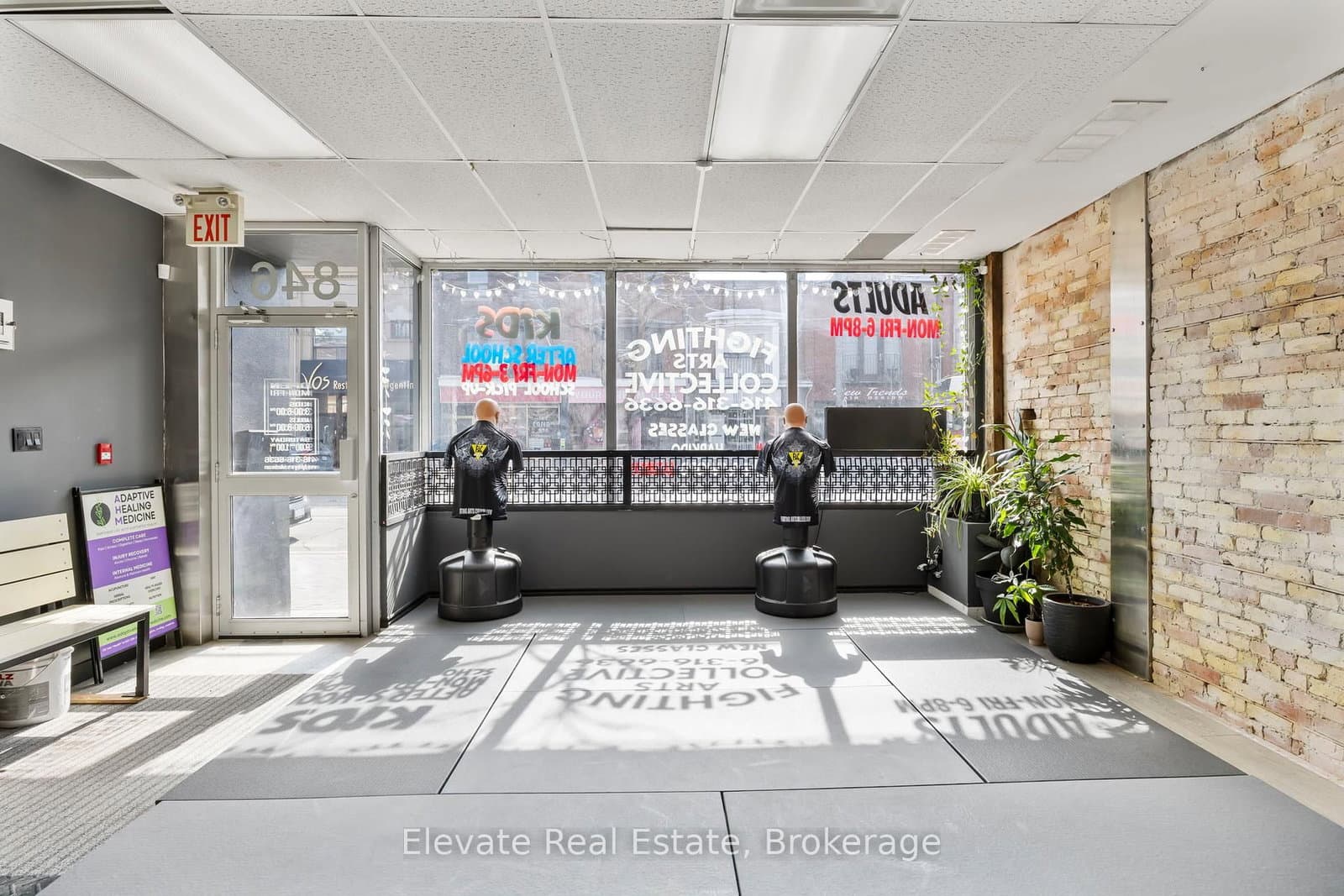 846 College Street thumbnail 2