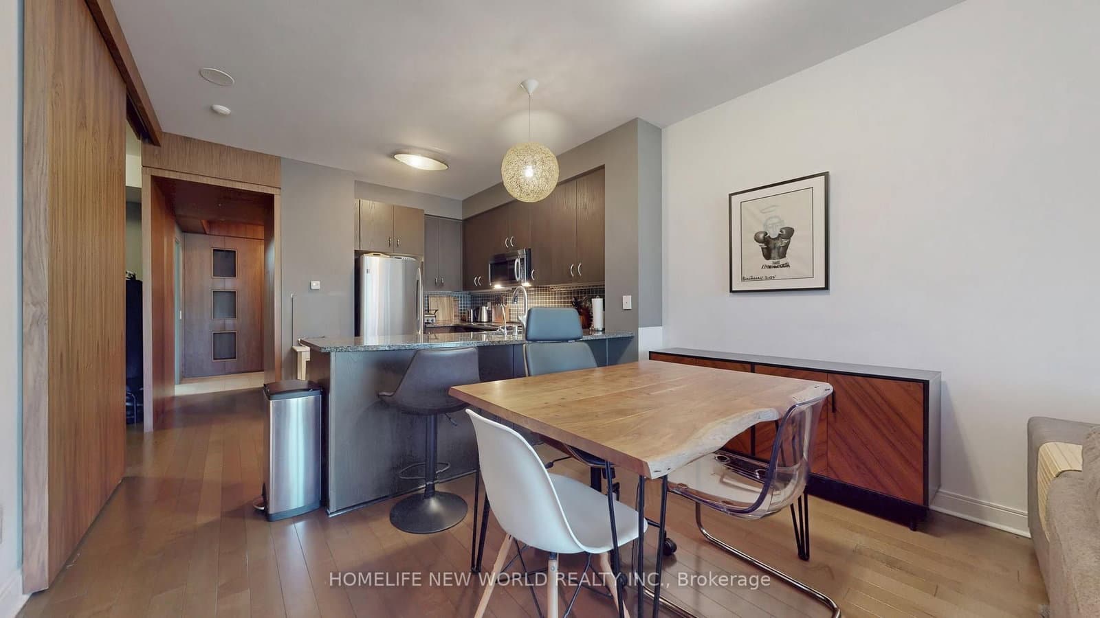 18 Yorkville Avenue, Unit 312 thumbnail 10