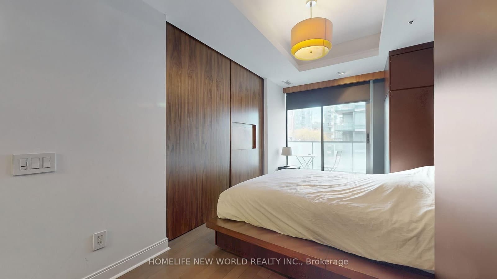 18 Yorkville Avenue, Unit 312 thumbnail 17