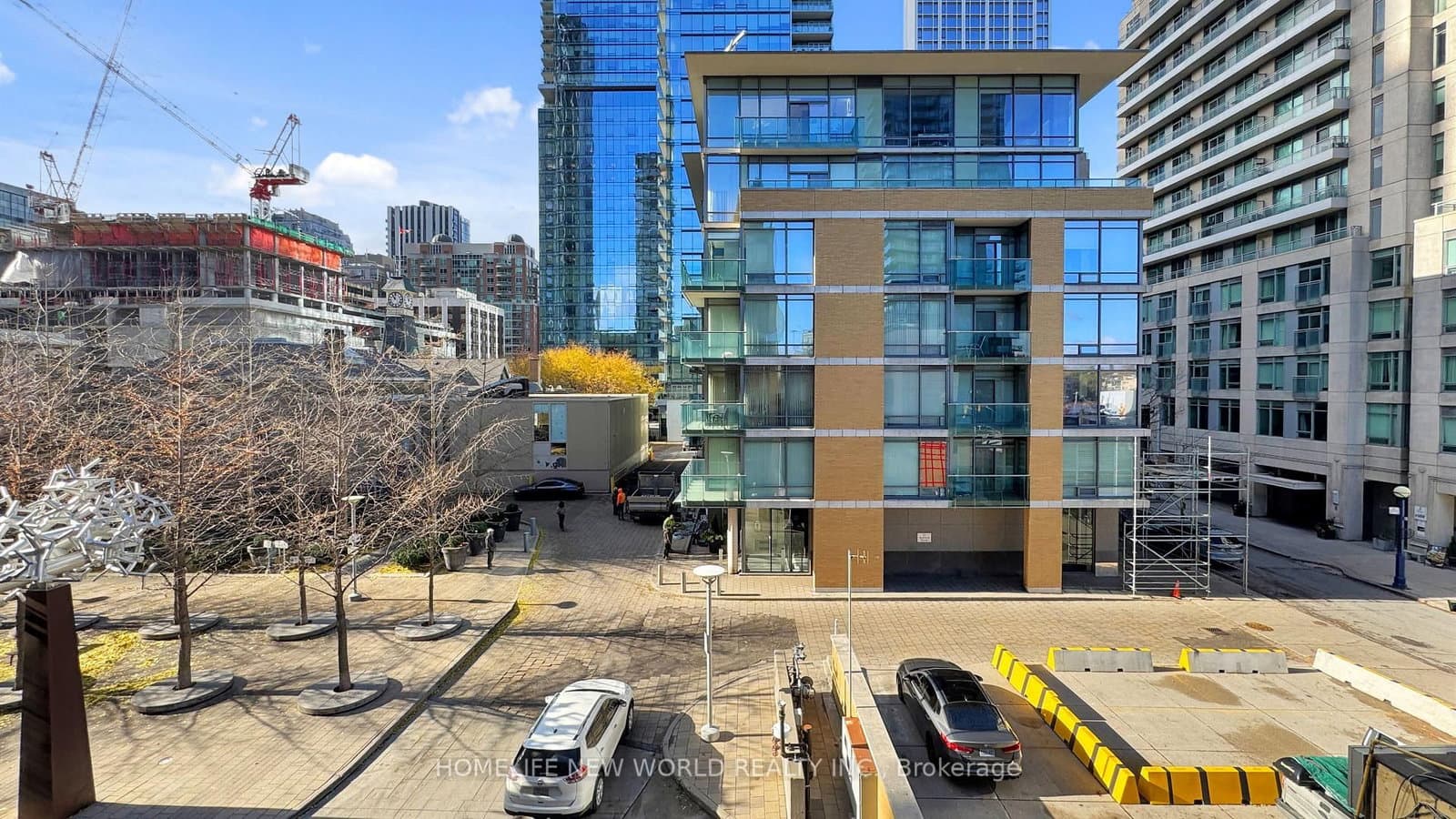 18 Yorkville Avenue, Unit 312 thumbnail 30