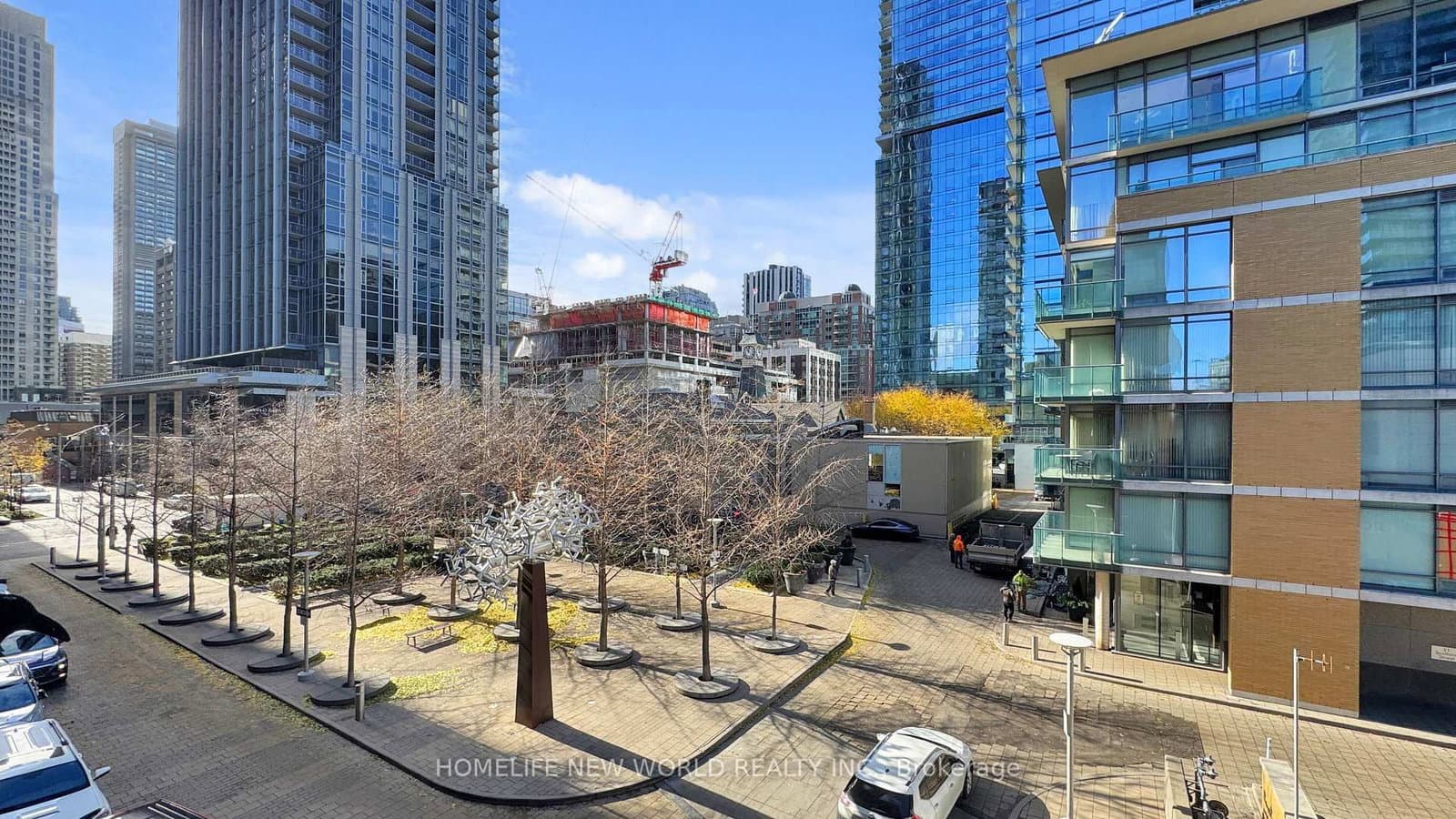 18 Yorkville Avenue, Unit 312 thumbnail 32