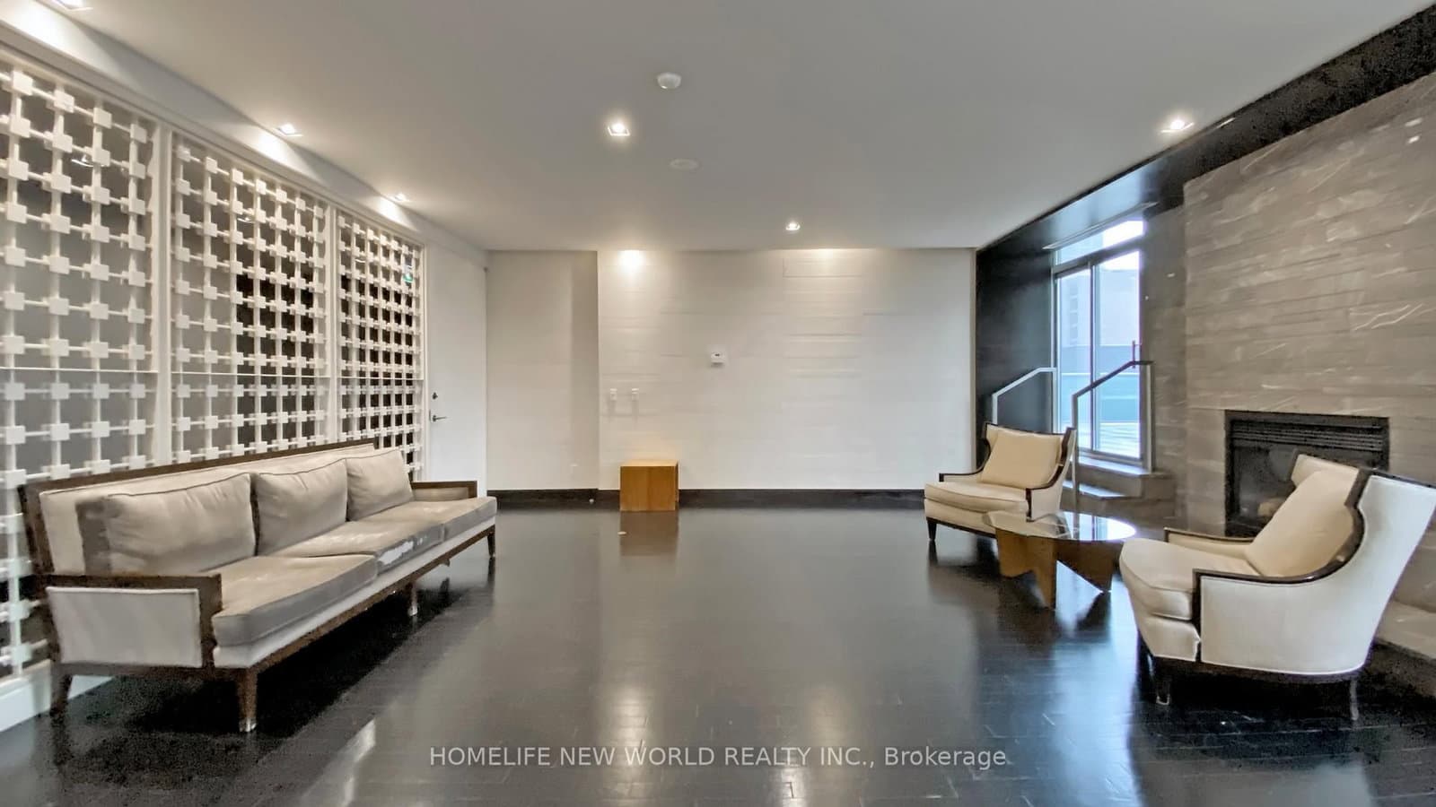 18 Yorkville Avenue, Unit 312 thumbnail 35
