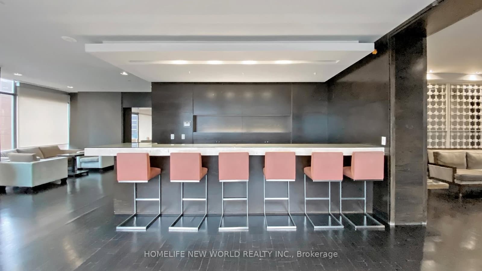 18 Yorkville Avenue, Unit 312 thumbnail 37