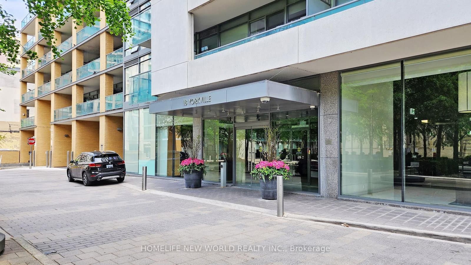 18 Yorkville Avenue, Unit 312 thumbnail 4
