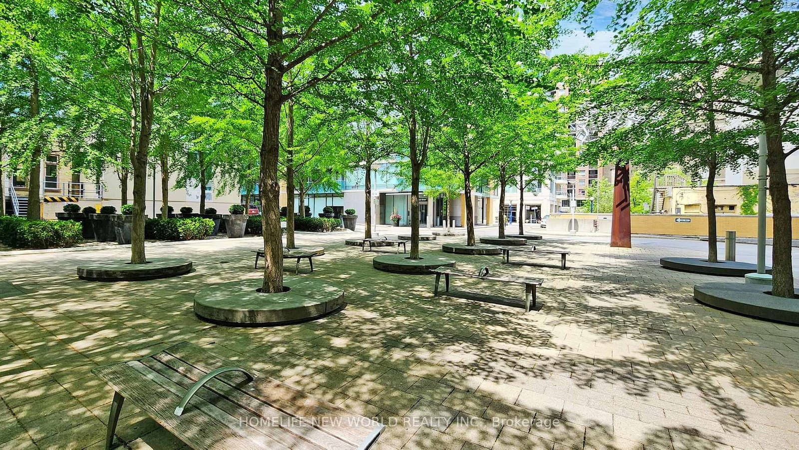 18 Yorkville Avenue, Unit 312 thumbnail 43