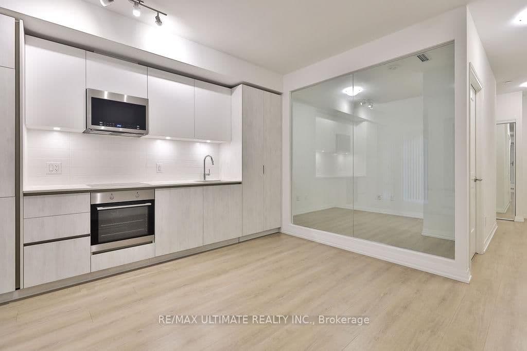 8 WIDMER Street, Unit 515 thumbnail 17