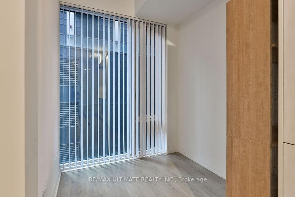 8 WIDMER Street, Unit 515 thumbnail 24