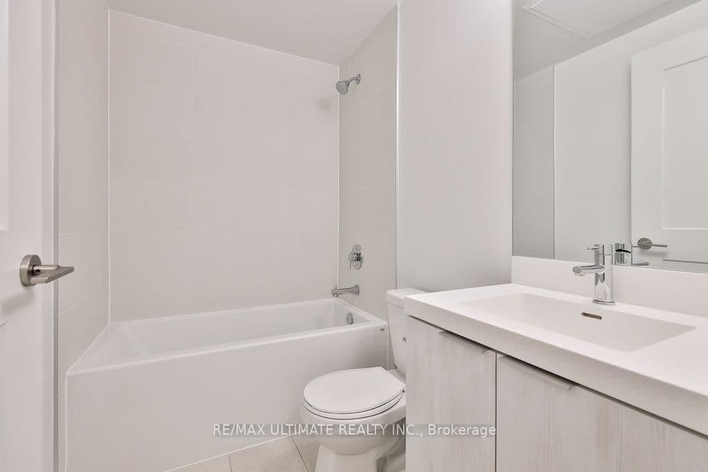 8 WIDMER Street, Unit 515 thumbnail 6