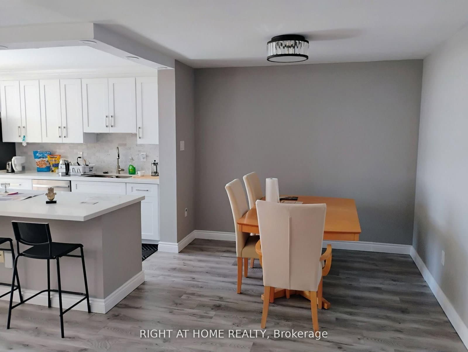100 Antibes Drive, Unit 705 thumbnail 10