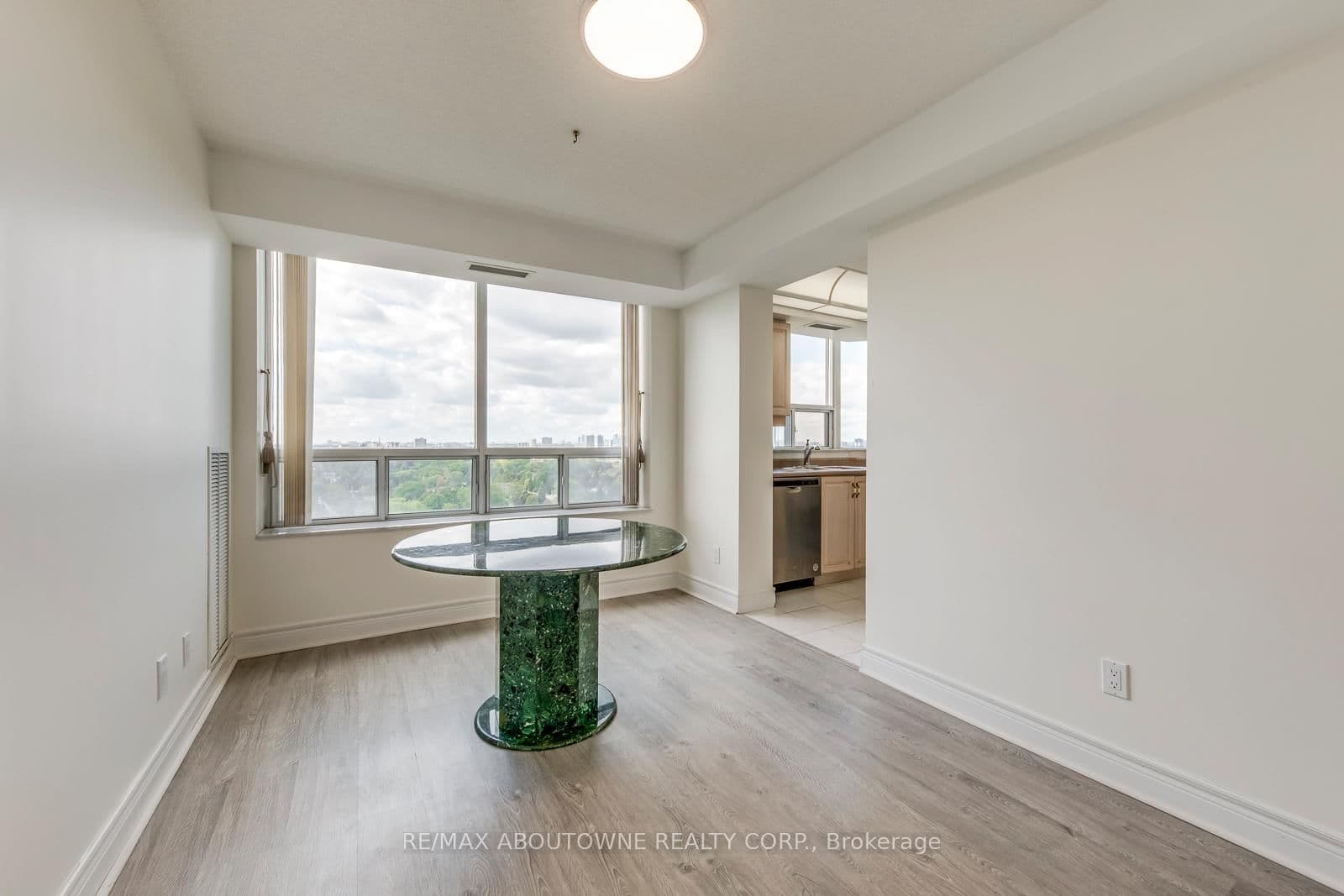 5418 Yonge Street, Unit 1805 thumbnail 17