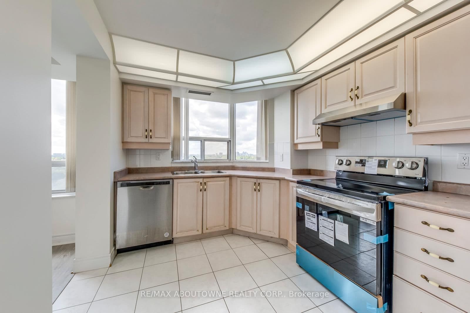 5418 Yonge Street, Unit 1805 thumbnail 20