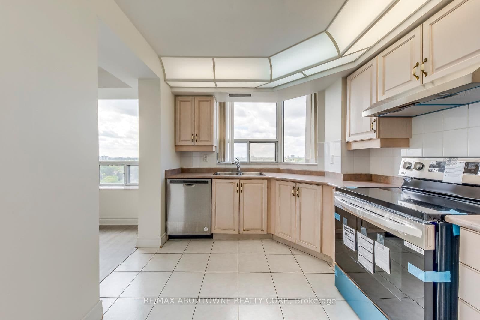 5418 Yonge Street, Unit 1805 thumbnail 21
