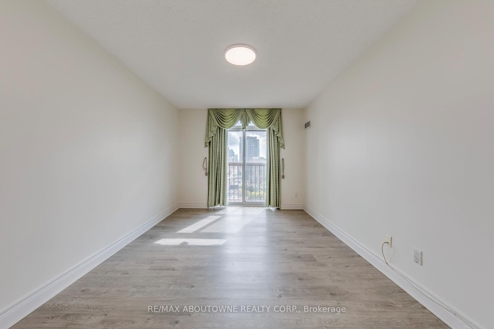 5418 Yonge Street, Unit 1805 thumbnail 26