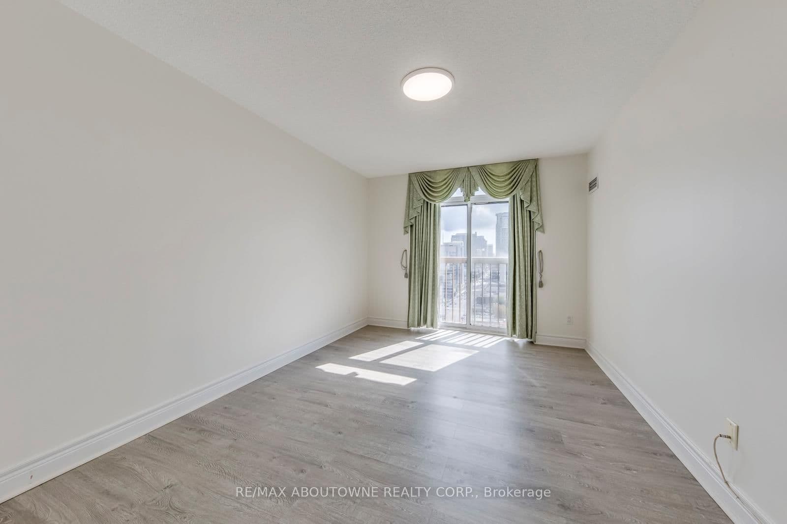 5418 Yonge Street, Unit 1805 thumbnail 27