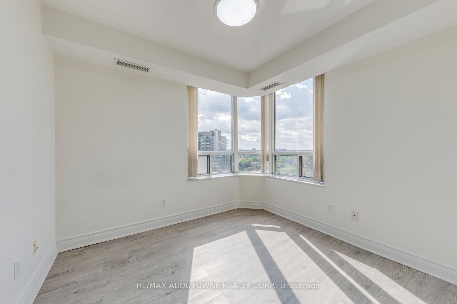 5418 Yonge Street, Unit 1805 thumbnail 33
