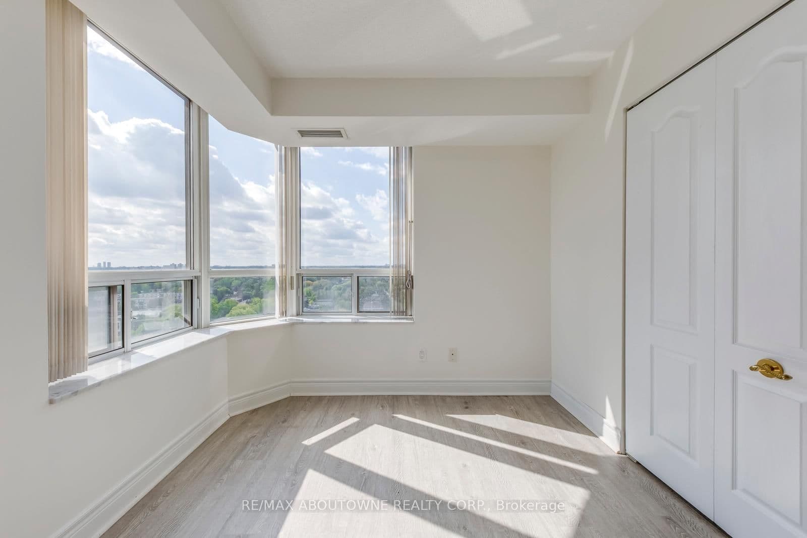 5418 Yonge Street, Unit 1805 thumbnail 34