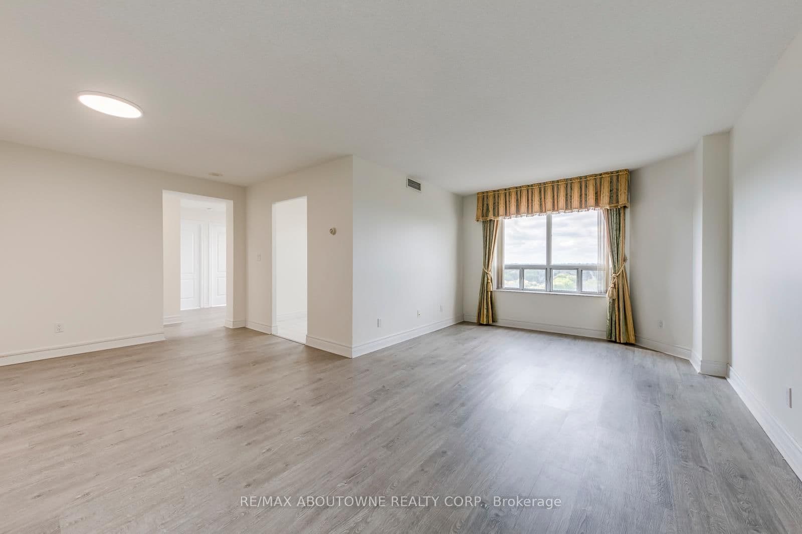 5418 Yonge Street, Unit 1805 thumbnail 5