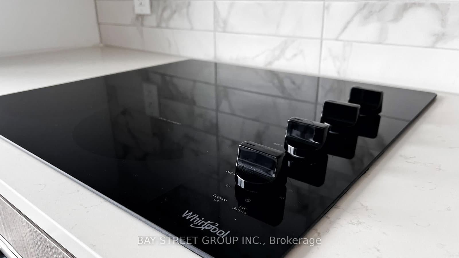 2020 Bathurst Street, Unit 821 thumbnail 5