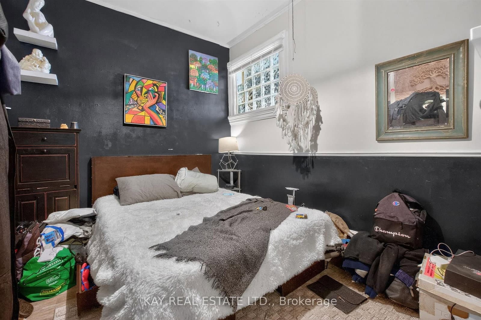 224 Queen Street E thumbnail 18
