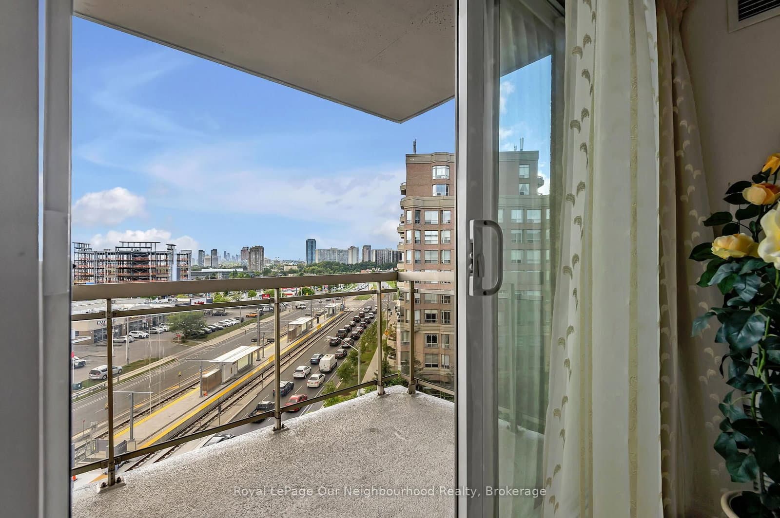 1720 Eglinton Avenue E, Unit 813 thumbnail 15