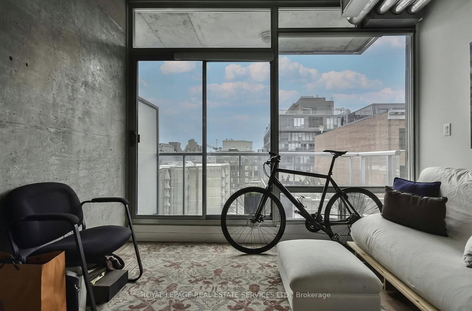 169 John Street, Unit 804 thumbnail 6