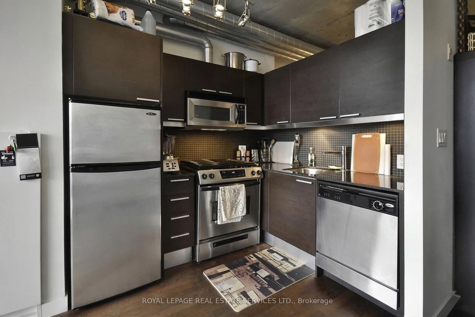 169 John Street, Unit 804 thumbnail 8