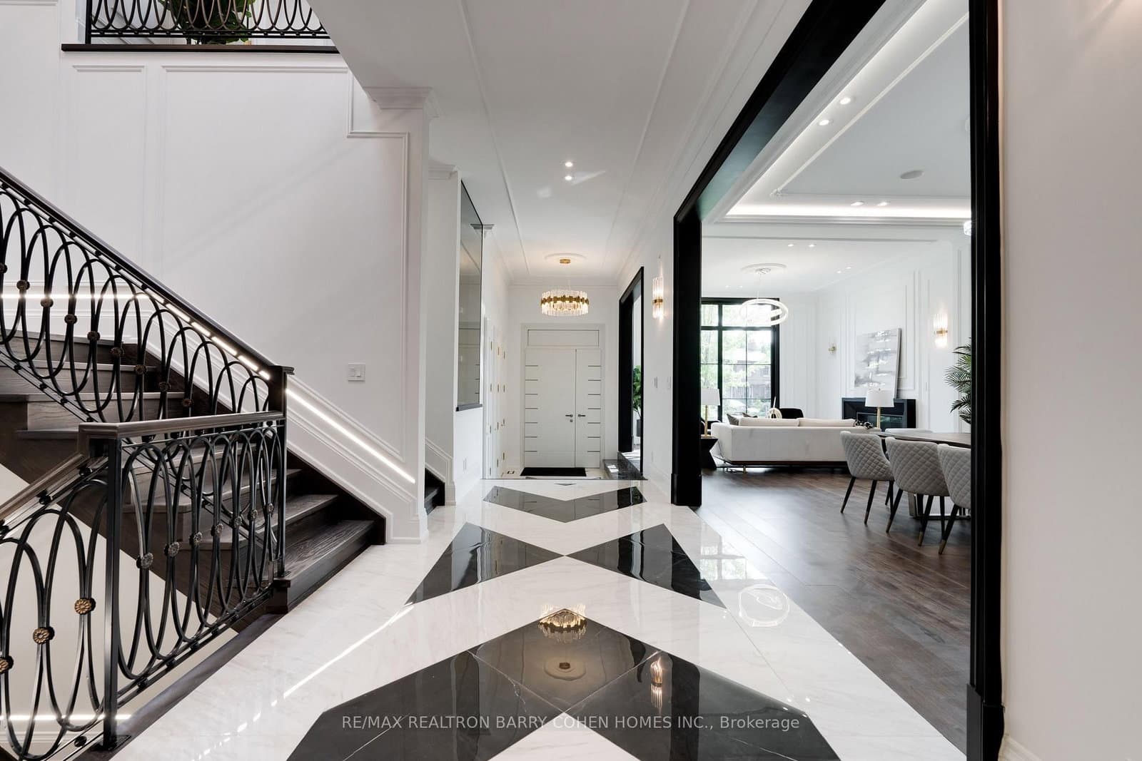 67 Montressor Drive N thumbnail 3