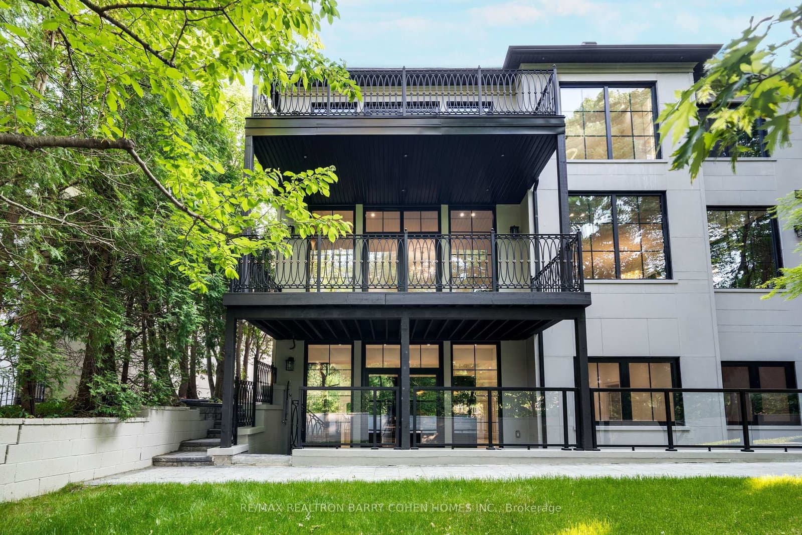 67 Montressor Drive N thumbnail 44