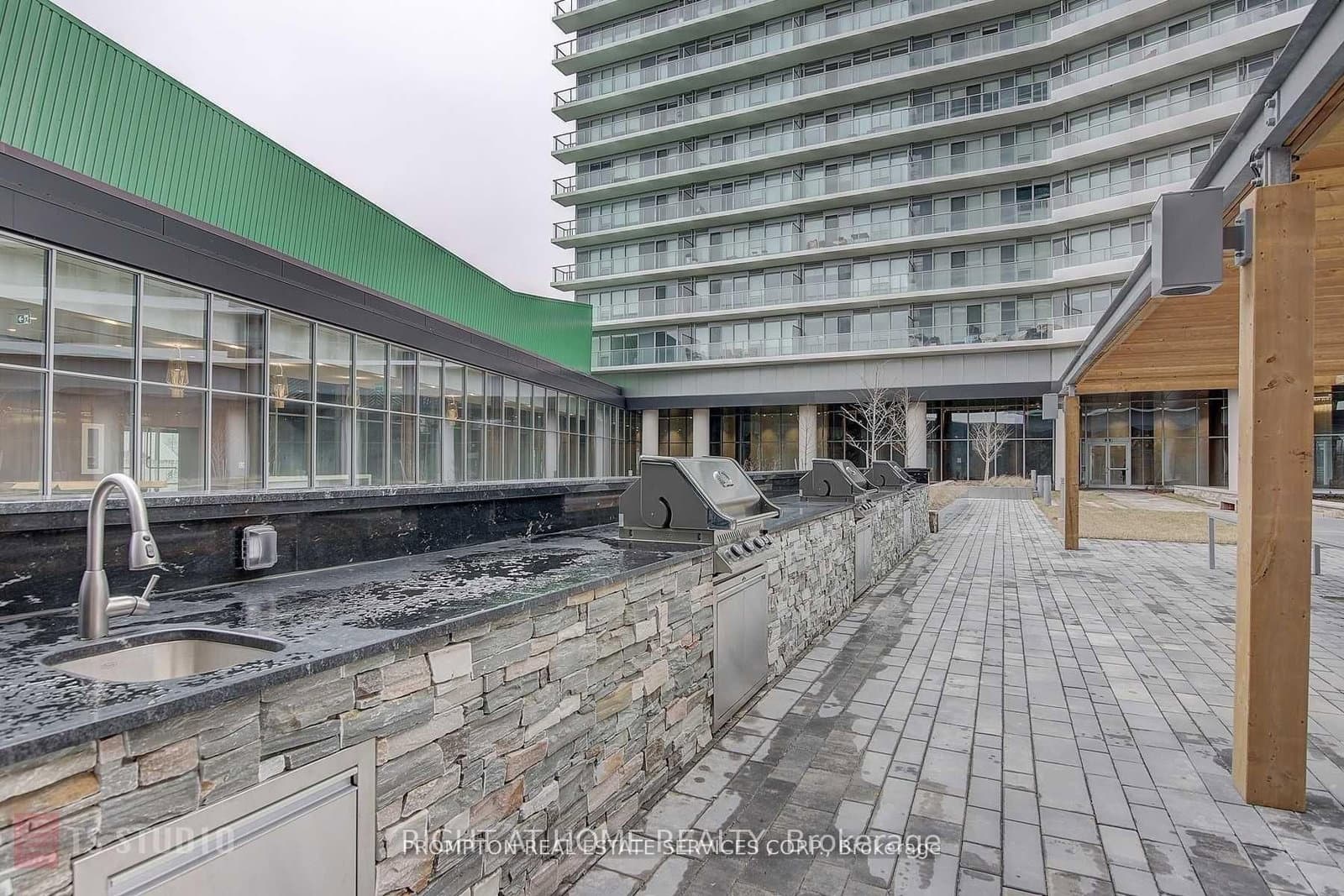 115 MCMAHON Drive E, Unit 1005 thumbnail 11