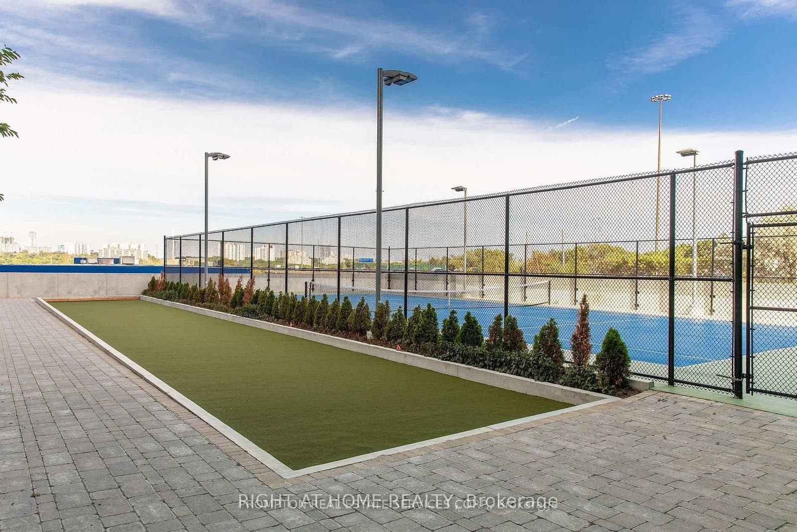 115 MCMAHON Drive E, Unit 1005 thumbnail 15