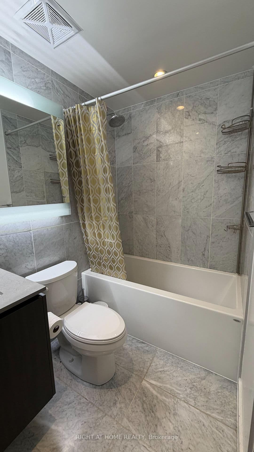 115 MCMAHON Drive E, Unit 1005 thumbnail 3