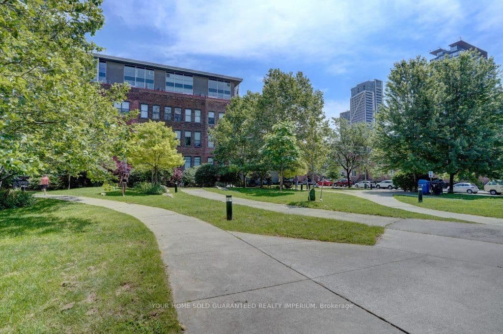 915 King Street W, Unit 108 thumbnail 20