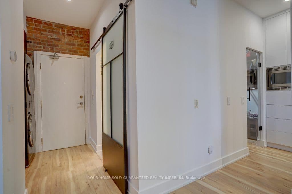 915 King Street W, Unit 108 thumbnail 4