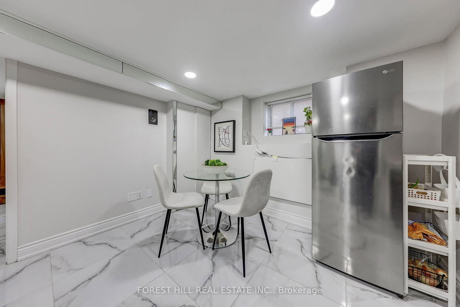 607 Spadina Road thumbnail 33