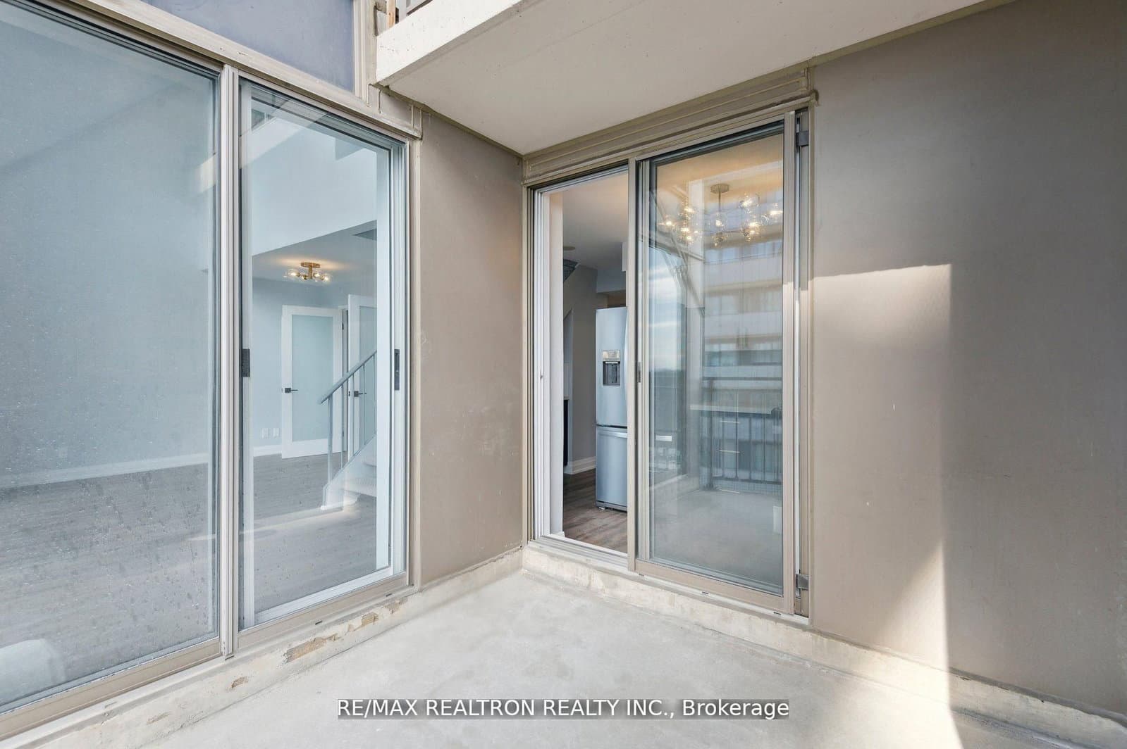 18 Merton Street, Unit 906 thumbnail 10