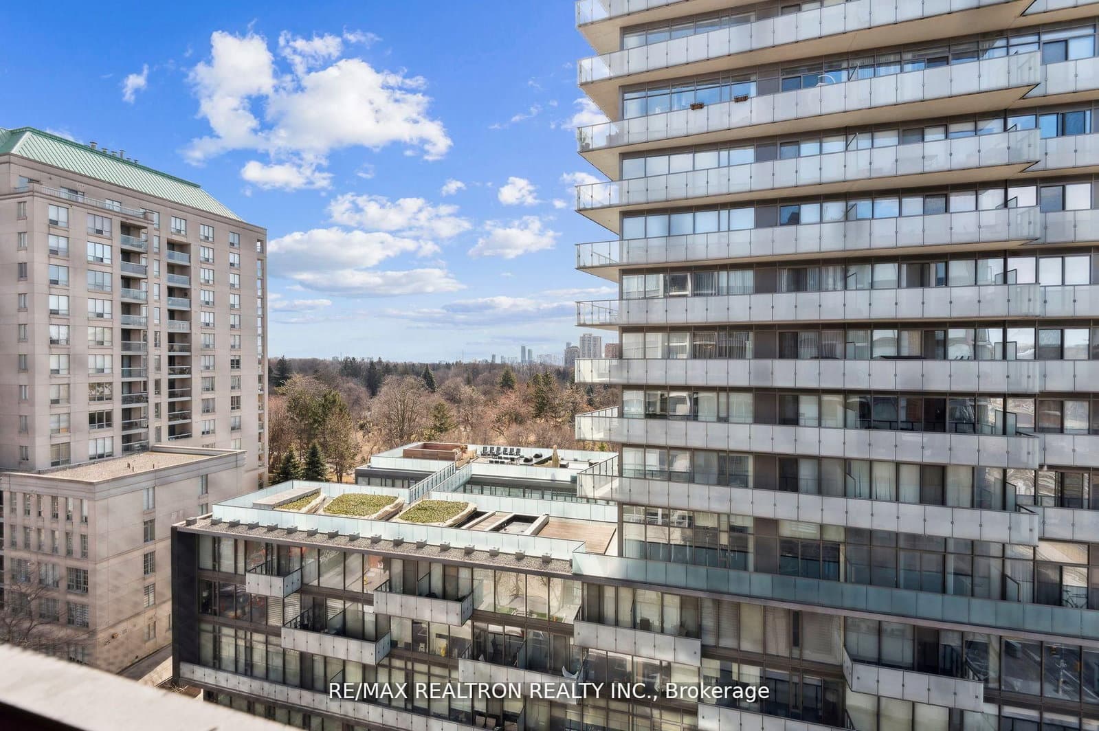 18 Merton Street, Unit 906 thumbnail 14