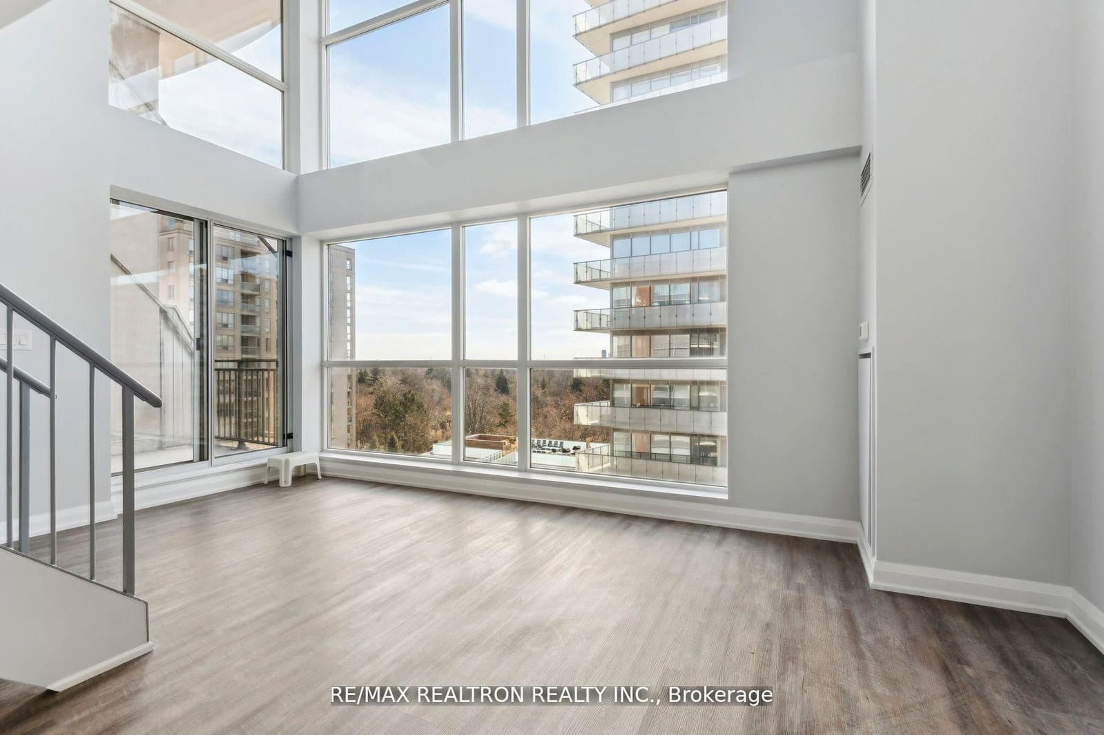 18 Merton Street, Unit 906 thumbnail 23
