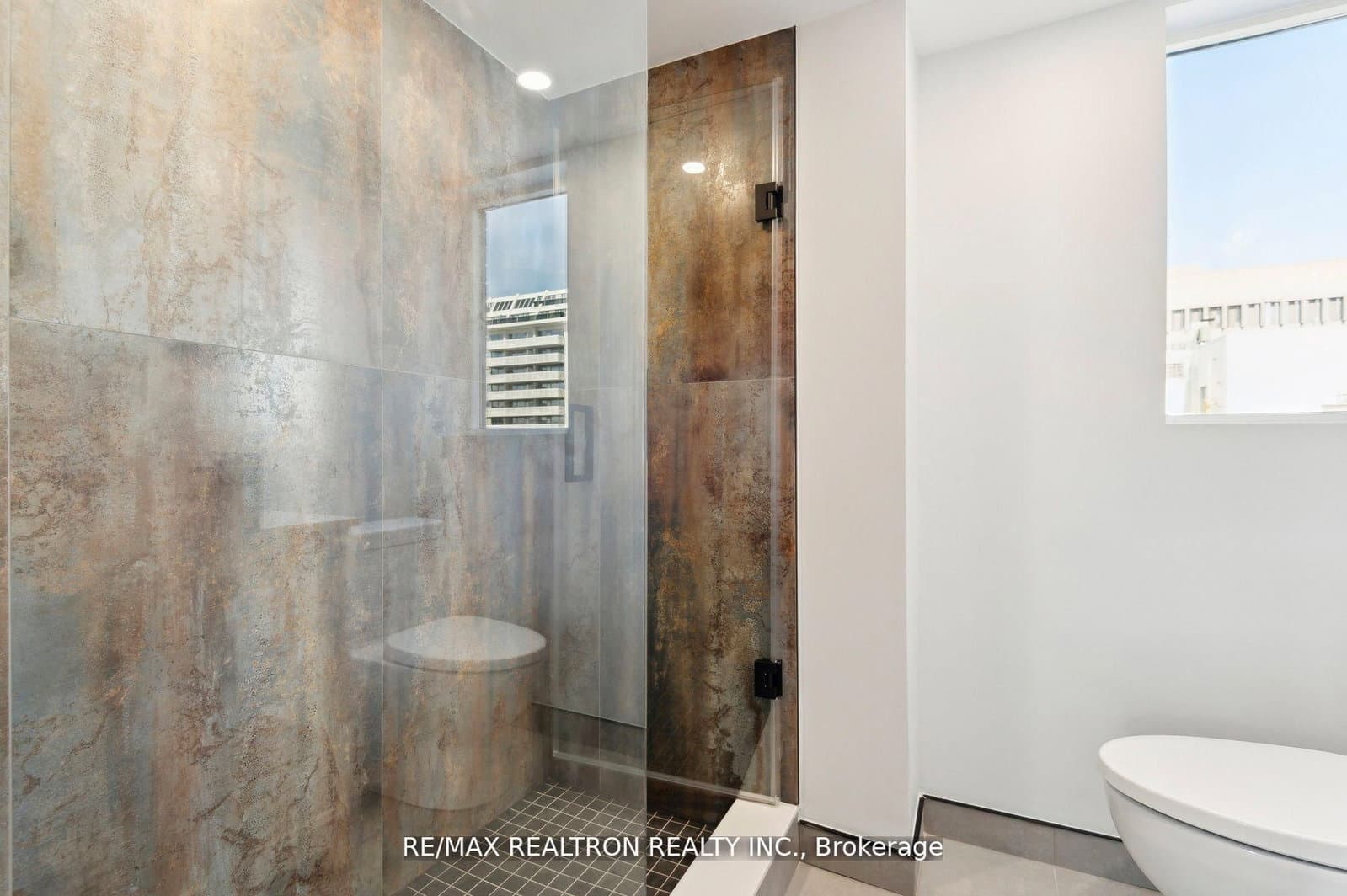 18 Merton Street, Unit 906 thumbnail 39