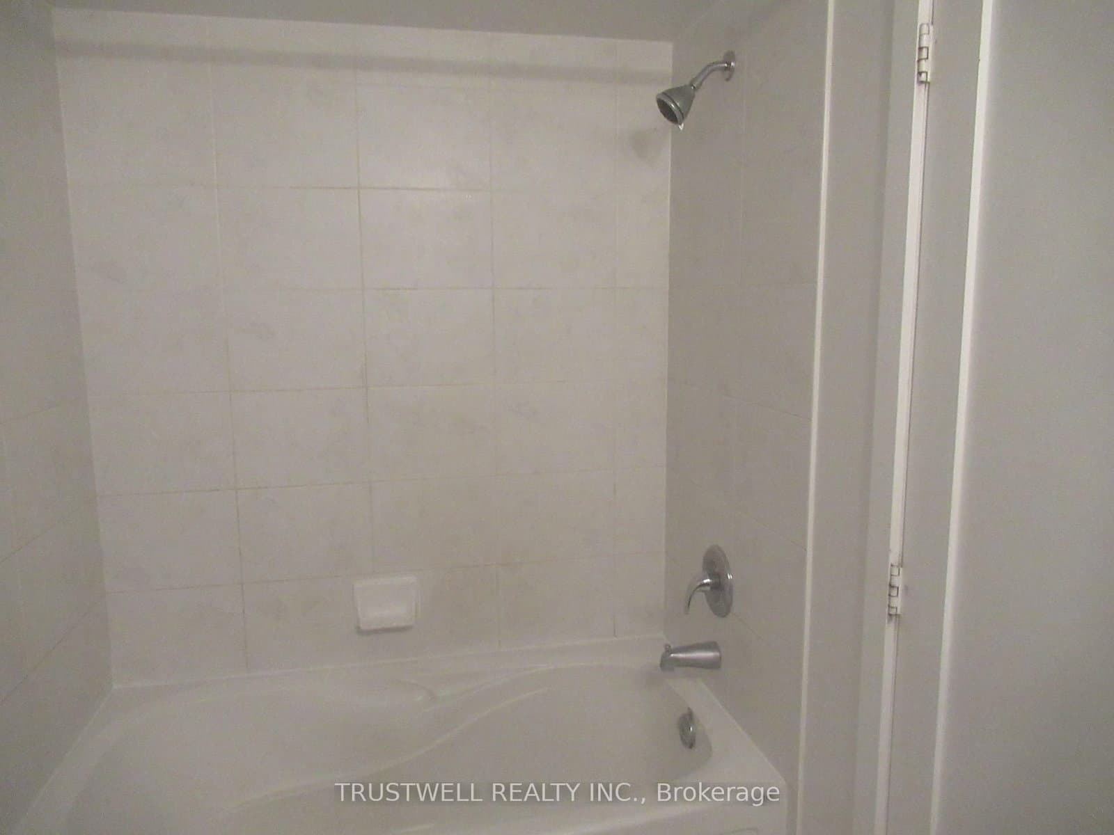 20 Blue Jays Way, Unit 1409 thumbnail 11