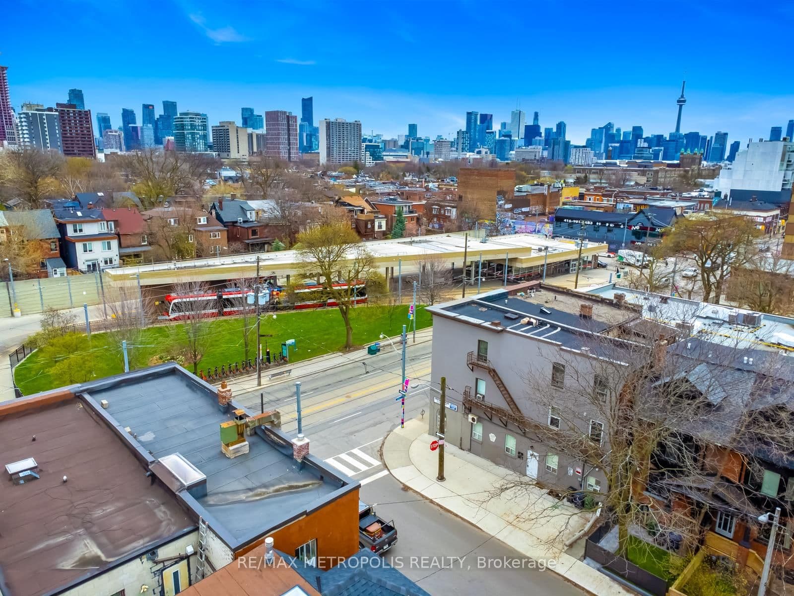 854 BATHURST Street thumbnail 25