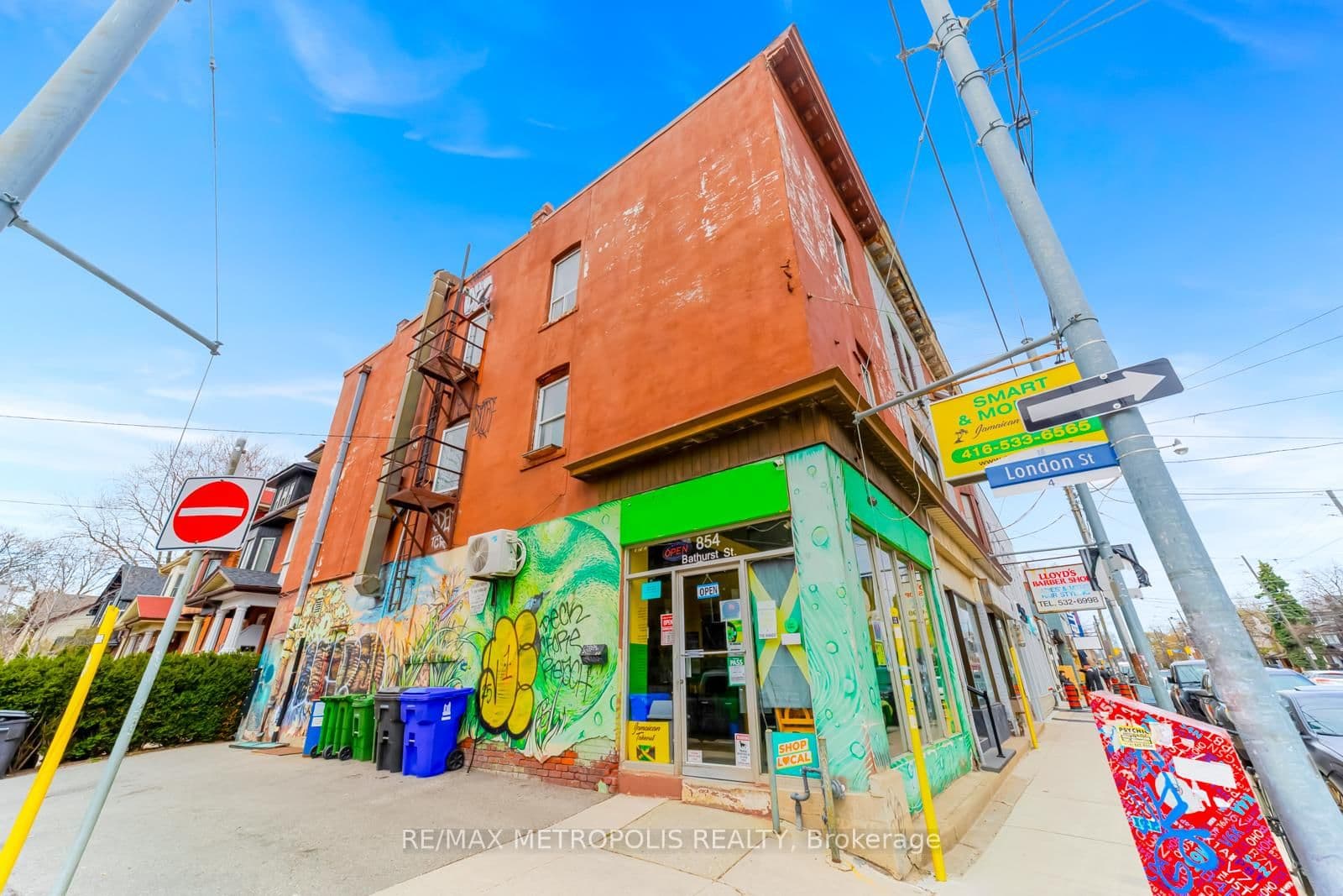854 BATHURST Street thumbnail 3