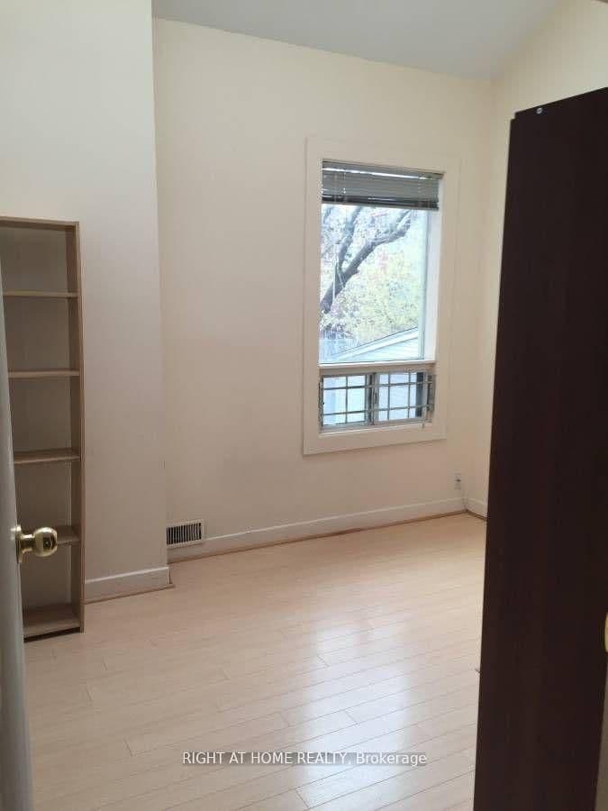 210 McCaul Street, Unit Unit 2 thumbnail 10