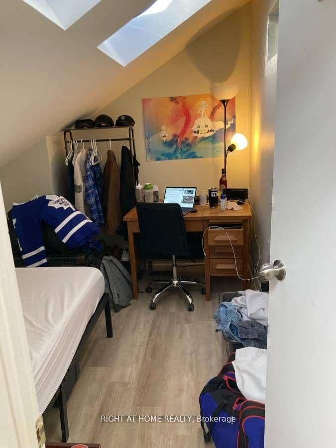 210 McCaul Street, Unit Unit 2 thumbnail 11