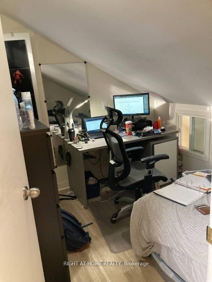 210 McCaul Street, Unit Unit 2 thumbnail 12